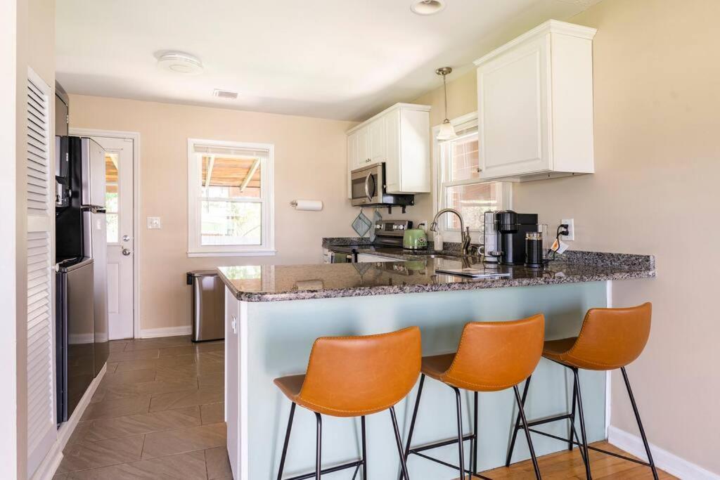 El Retro- Mid Century Ranch Near Horse Park & Rupp Сasa de vacaciones Lexington